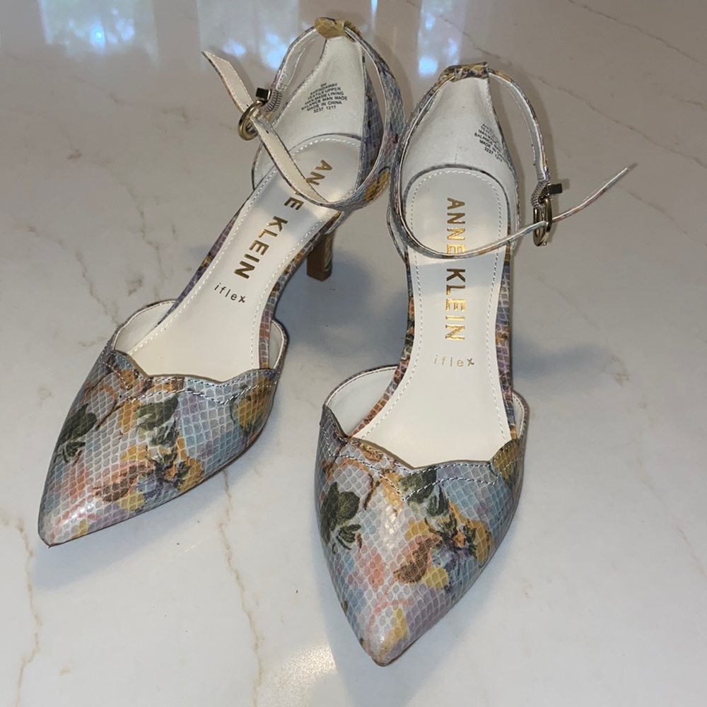 Ann Klein ankle strap heels. Size 9M. Worn twice.